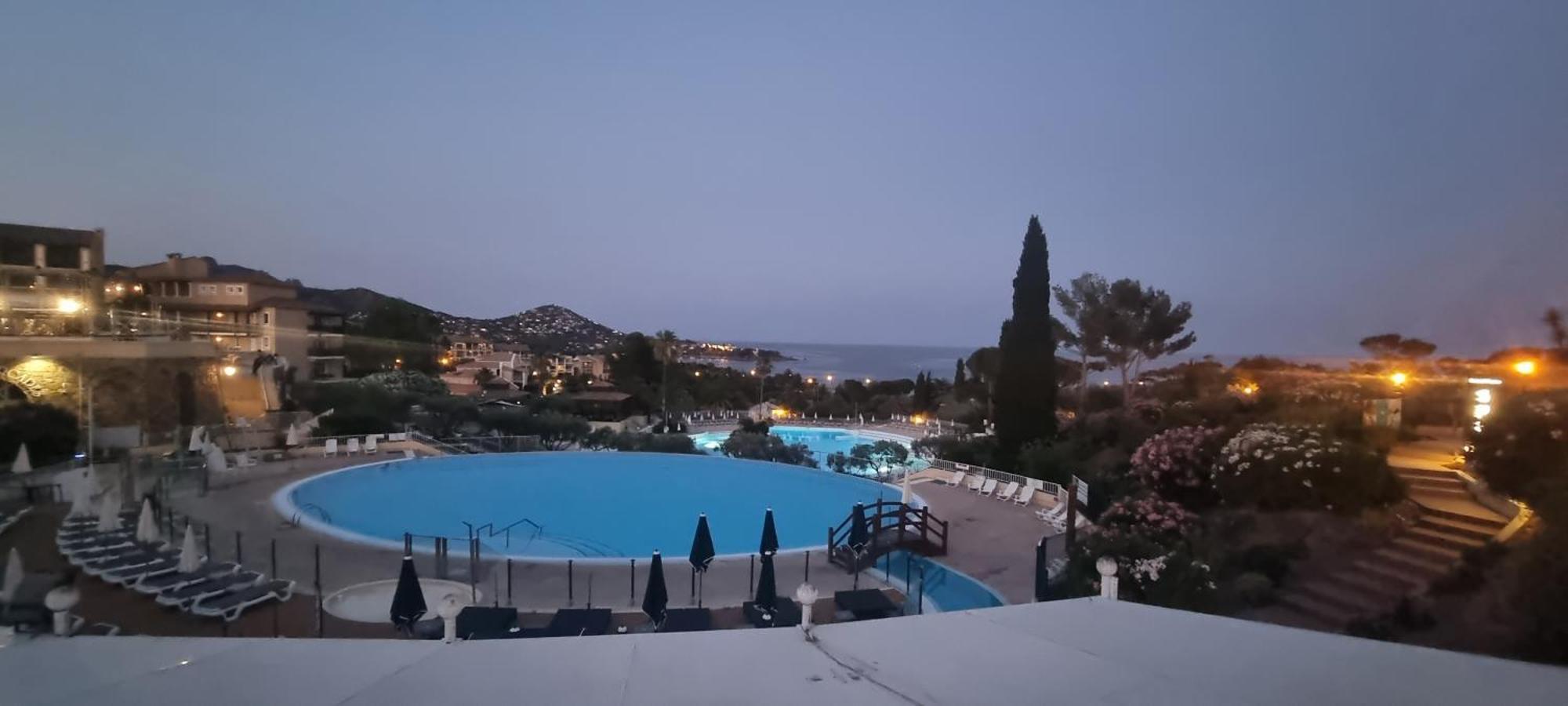 Agay Cap Esterel Village Allee Fleurs - F2 Clim Vue Golf Et Mer - Grande Terrasse Plein Sud Saint-Raphael  Luaran gambar